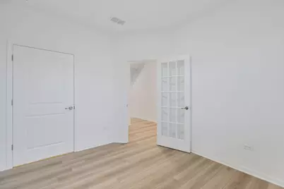 521 E 127th Place, Crown Point, IN 46307 - Photo 4