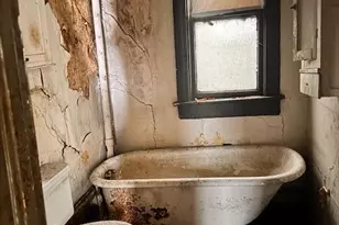 713 Sibley St, Hammond, IN 46320 - Photo 4