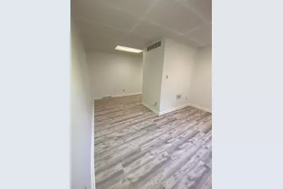 209 S Main Street #2c, Kouts, IN 46347 - Photo 10