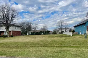 3391 W Lakeshore Dr, Crown Point, IN 46307 - Photo 1