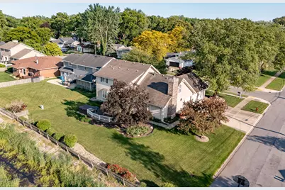 200 Golfview Drive, Schererville, IN 46375 - Photo 6