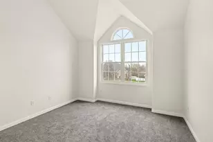 10645 Illinois St, Crown Point, IN 46307 - Photo 12