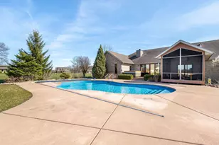 2776 W Hogan Ave, La Porte, IN 46350 - Photo 2