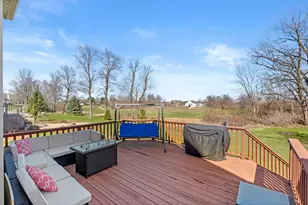 83 Scotscraig Dr, Valparaiso, IN 46385 - Photo 32