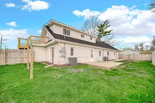 2302 W 37th Ave, Hobart, IN 46342 - Photo 8