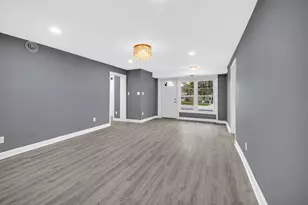 2302 W 37th Ave, Hobart, IN 46342 - Photo 12