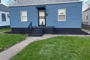 621 Burr St, Gary, IN 46406 - Photo 1