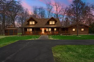 1941 N Eaglehoff Ct, Monticello, IN 47960 - Photo 2