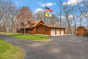 1941 N Eaglehoff Ct, Monticello, IN 47960 - Photo 4