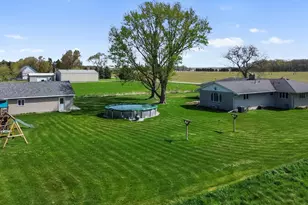 56915 Tulip Rd, New Carlisle, IN 46552 - Photo 12