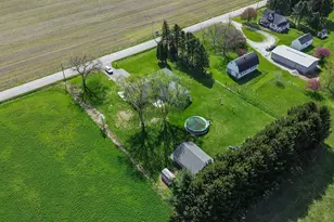 56915 Tulip Rd, New Carlisle, IN 46552 - Photo 6