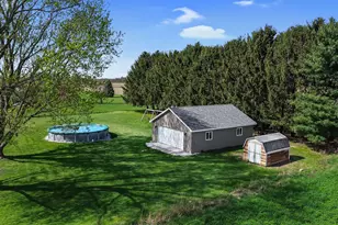 56915 Tulip Rd, New Carlisle, IN 46552 - Photo 10