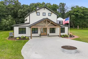 548 E 1400 S, Kouts, IN 46347 - Photo 72