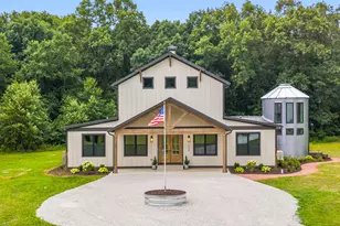 548 E 1400 S, Kouts, IN 46347 - Photo 4