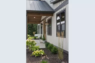 548 E 1400 S, Kouts, IN 46347 - Photo 70