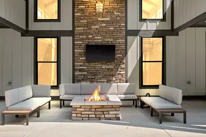 548 E 1400 S, Kouts, IN 46347 - Photo 104