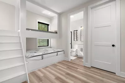 548 E 1400 S, Kouts, IN 46347 - Photo 60