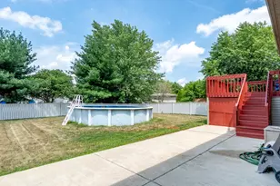7922 Bracken Pkwy, Hobart, IN 46342 - Photo 52