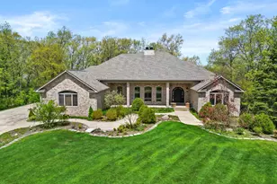 505 Brittany Ln, Dyer, IN 46311 - Photo 1