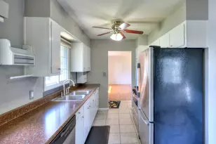 1728 Winston Dr, South Bend, IN 46635 - Photo 10