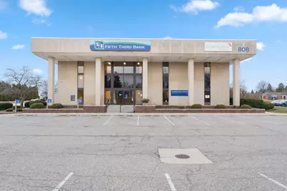 808 Vale Park Road, Valparaiso, IN 46383 - Photo 4