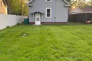 411 E St, La Porte, IN 46350 - Photo 4