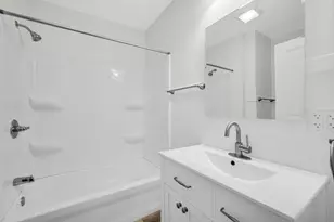 411 E St, La Porte, IN 46350 - Photo 24