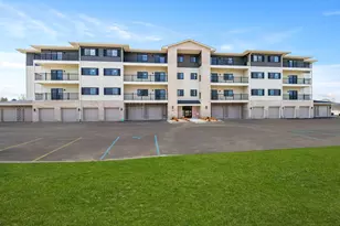 2034 W 75th Pl, Merrillville, IN 46410 - Photo 2