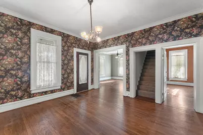208 E Chicago Street, Valparaiso, IN 46383 - Photo 8