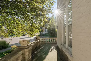 208 E Chicago St, Valparaiso, IN 46383 - Photo 26