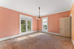 208 E Chicago St, Valparaiso, IN 46383 - Photo 18