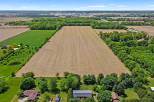 56659 Tulip Rd, New Carlisle, IN 46552 - Photo 2