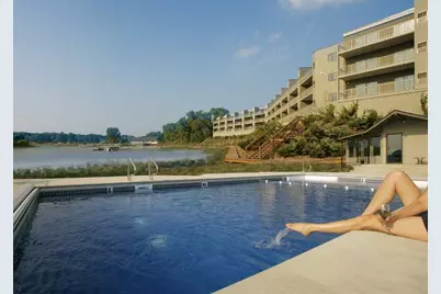 206 Outlook Cove Drive, La Porte, IN 46350 - Photo 4