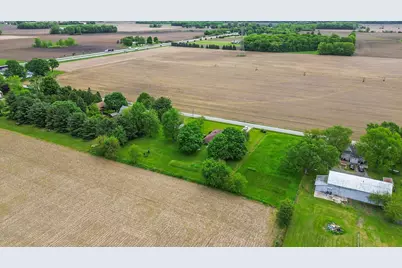 56729 Tulip Road, New Carlisle, IN 46552 - Photo 6