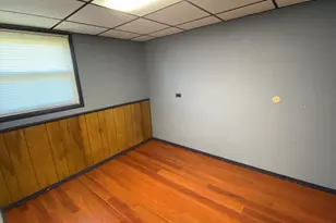 4091 W 76th Ln, Merrillville, IN 46410 - Photo 56