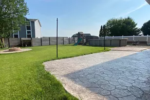 4091 W 76th Ln, Merrillville, IN 46410 - Photo 28