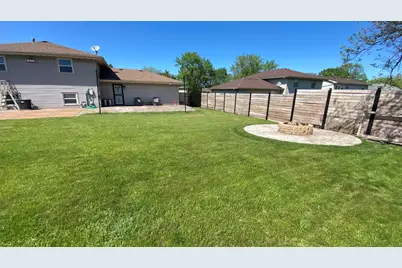 4091 W 76th Lane, Merrillville, IN 46410 - Photo 14