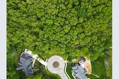 3351 Trentino Court, Valparaiso, IN 46385 - Photo 2