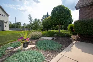90 Bergamo Ct, Crown Point, IN 46307 - Photo 8