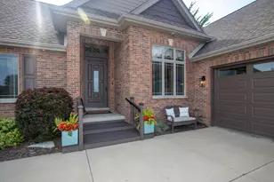 90 Bergamo Ct, Crown Point, IN 46307 - Photo 4