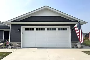 925 6th Ave NW, Demotte, IN 46310 - Photo 2