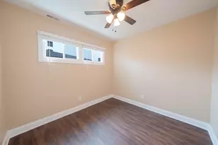 4310 W 22nd Pl, Gary, IN 46404 - Photo 12