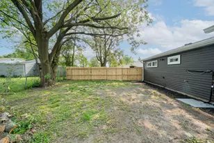 4310 W 22nd Pl, Gary, IN 46404 - Photo 14