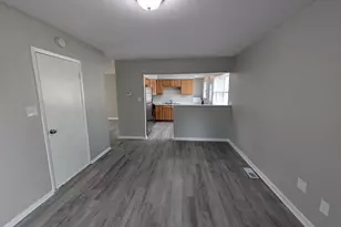 754 W 67th Ave, Merrillville, IN 46410 - Photo 6