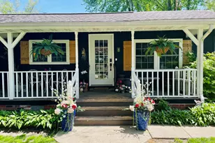 9059 Heilscher St, Wheatfield, IN 46392 - Photo 4