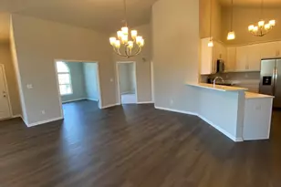 5436 Fountain Cir, Crown Point, IN 46307 - Photo 4