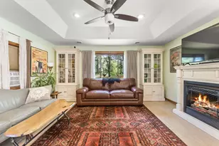 579 E 800 N, Wheatfield, IN 46392 - Photo 4