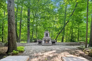 222 Crabapple Ln, Valparaiso, IN 46383 - Photo 8