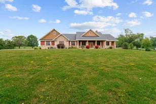 4512 E 117th Ave, Crown Point, IN 46307 - Photo 2