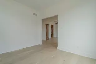 4805 Princess Dr, Valparaiso, IN 46383 - Photo 14